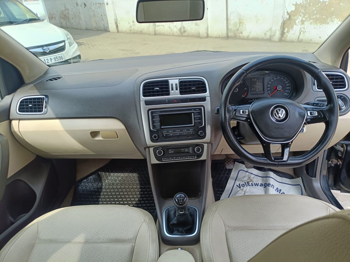 Volkswagen Polo(2014-2015) Highline 1.5l D